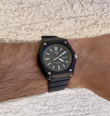 Vintage Pulsar Y563 6099 STALLONE ASSASSINS Quartz Wrist Watch RUNS 1980s Seiko
