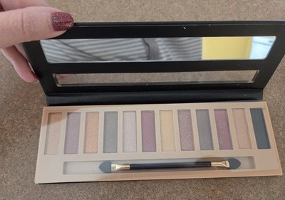 NAKED 12-Color Eyeshadow Palette