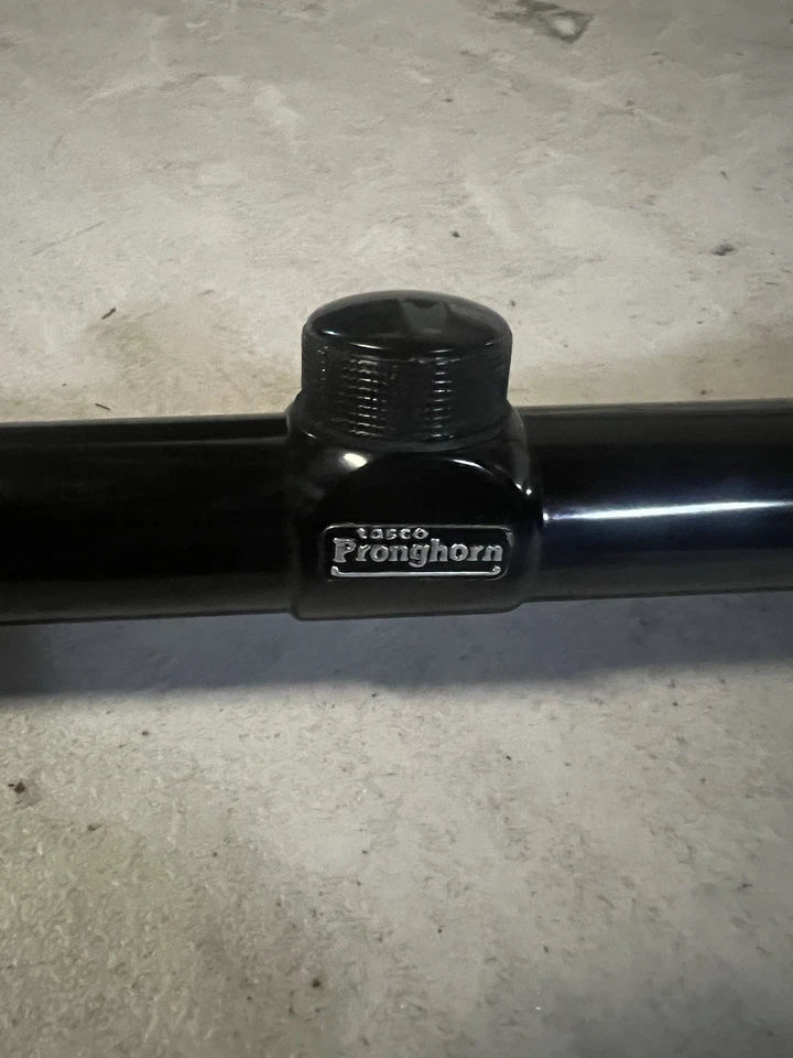 Mira para rifle Tasco Pronghorn 4X32 de colección negra brillante Foto 2 de 3