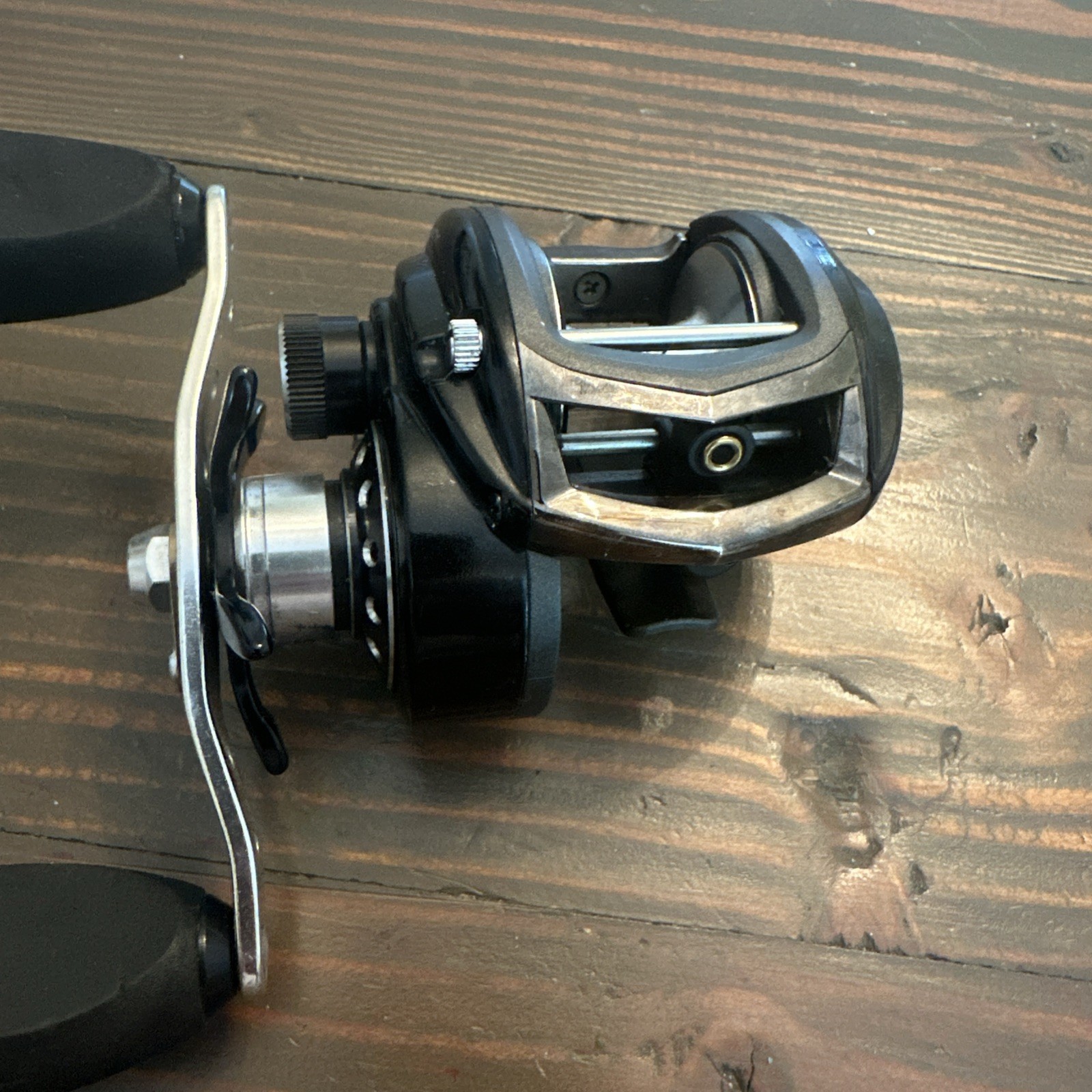Abu Garcia Revo 3  Winch 5.4:1 Right Hand Casting Reel RV03 