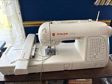 SINGER Futura XL-420 Sewing & Embroidery Machine w/ Hoops, Pedal, Table, CD