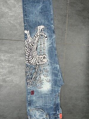 Karakuri Tamashii Men size W30 Denim Jeans Tiger Japan Authentic