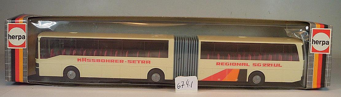 Kässbohrer Setra S215 Wild 1:87 Herpa 140584