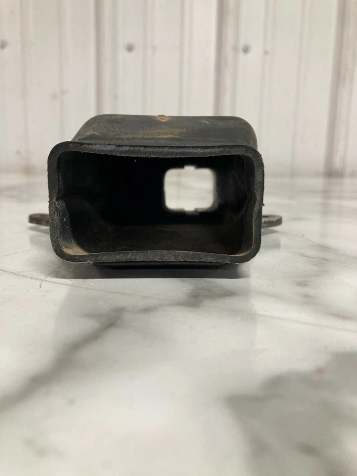 89 Yamaha YSR 50 YSR50 воздухозаборник трубчатый воздуховод - Изображение 4 из 4