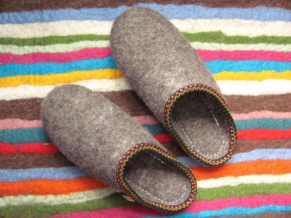 Zapatillas tradicionales hechas a mano 100 % fieltro lana mula térmicas naturales niños Unisx Foto 2 de 4