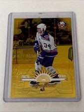 1997-98 Leaf Fractal Matrix #30 BRYAN BERARD Gold Parallel New York Islanders