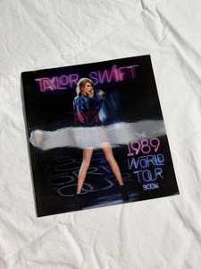Taylor Swift 1989 Tour Book | eBay