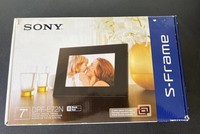Sony DPF-E72N/B 7 inch Digital Photo Frame With 3 Interchangeable Frames