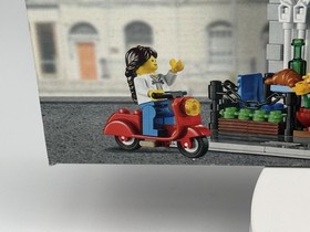 *RARE* LEGO Creator Expert: Parisian Restaurant (10243) NIB Sealed RETIRED SET