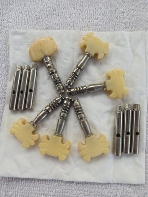 FULL ORIGINAL MATCHING SET OF 6 VINTAGE GUITAR/ BANJOTUNING KEYS