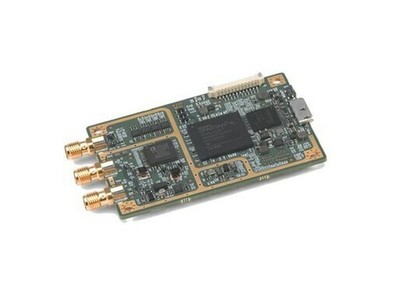Digilent Ettus USRP B200m - Ettus USRP B200mini: 1x1, 70MHz-6GHz SDR/Cognitive