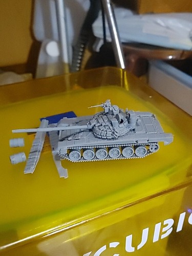 Carro armato russo T-72B1MS "White Eagle stampato in 3D 1/72. kit modellino non verniciato - Foto 2 di 6