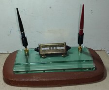 Portapenne vintage da scrivania in cristallo e datario . fine anni 50 