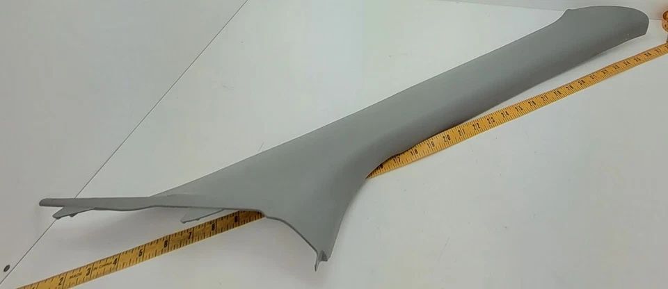 Panel de ajuste de pilar delantero derecho Honda Odyssey 2001 OEM Foto 2 de 4