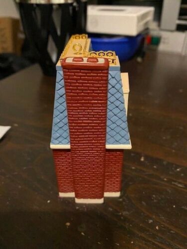 Hallmark Keepsake Ornament 1999 16th in Nostalgic Houses - House on Holly Lane - Picture 4 of 7