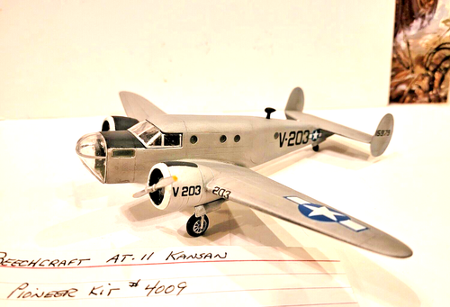 Pro-Built Pioneer 2 4009 Beechcraft Kansan AT-11 Model Aircraft 1/72 SCALE Nice