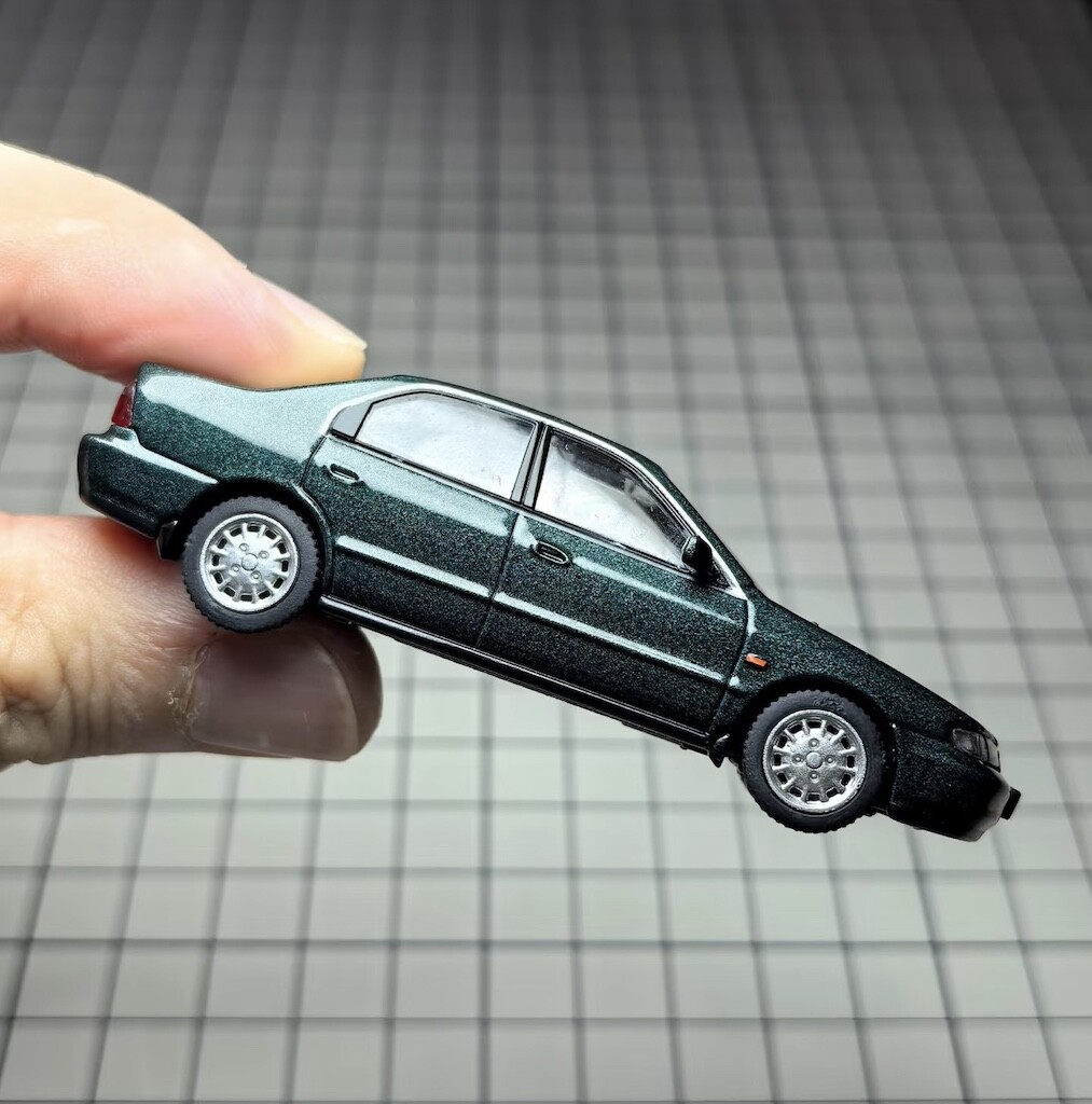 1:64 Scale 1990s Honda Accord CD5 Green - XCARTOY JDM Collector's