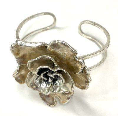 Vintage Silver Tone Avon Nina Ricci Rose Flower Cuff Bracelet