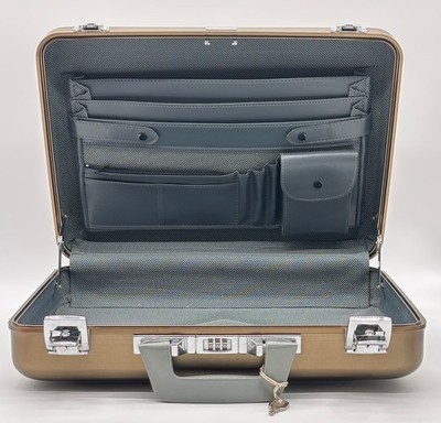 Vintage Business Attache Aluminium Aktenkoffer mit Fächern Delsey bzw Stratic?