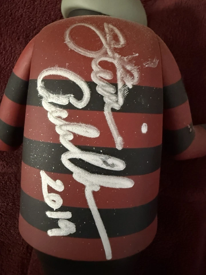 FIRMADA Figura Coleccionable Vinilo Medicom YUSUKE HANAI x STEVE CABALLERO *NUEVO* Foto 3 de 4