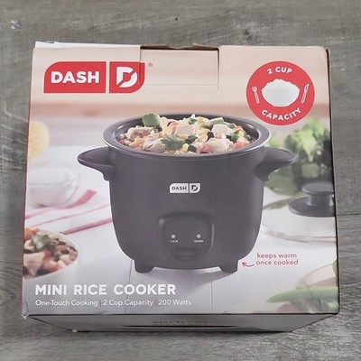 DASH DRCM200BK Mini Rice Cooker 2 Cup 200W Black w/ Measuring Cup