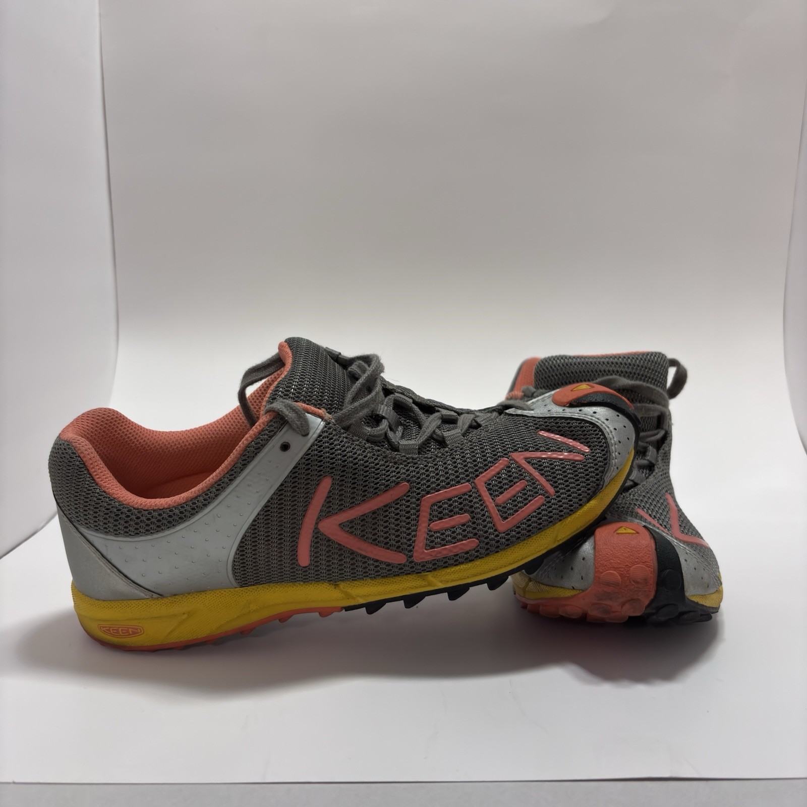 Scarpe da ginnastica Keen donna A86 trail mountain running pista taglia 7 52014 grigio