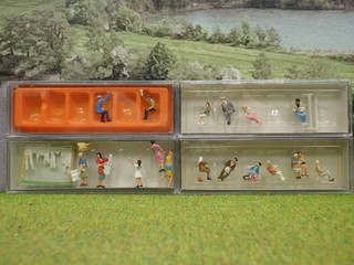 Preiser 10050 etc H0 4 Figuren Sets Wäscherinnen etc in OVP (SR) H0394