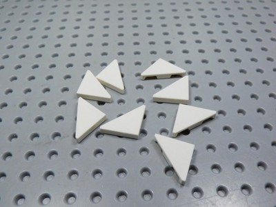 LEGO Lot of 8 White 2x2 Smooth Cut Corner Tiles Plates AP