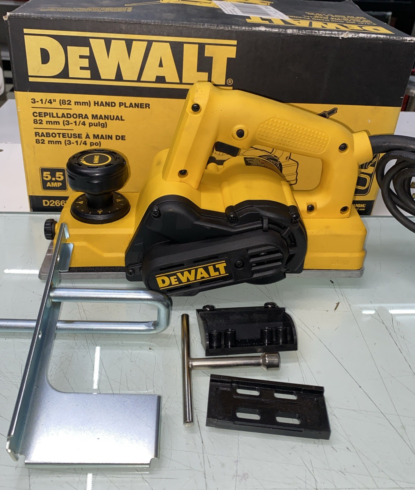 DeWalt D26676 3-1/4-Inch Portable Hand Planer Used