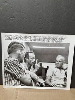 VINTAGE NASA PRESS PHOTO 1962 GLENN SCHIRRA CARPENTER