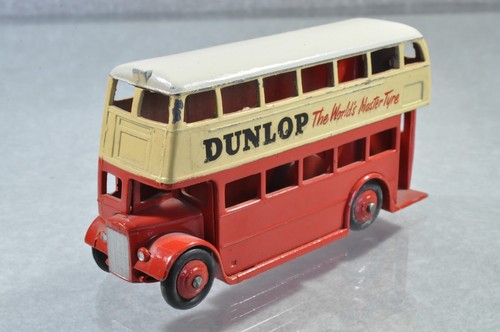 BG991 Dinky Toys GB #290 Double Deck Bus "Dunlop Tyres" B-/-