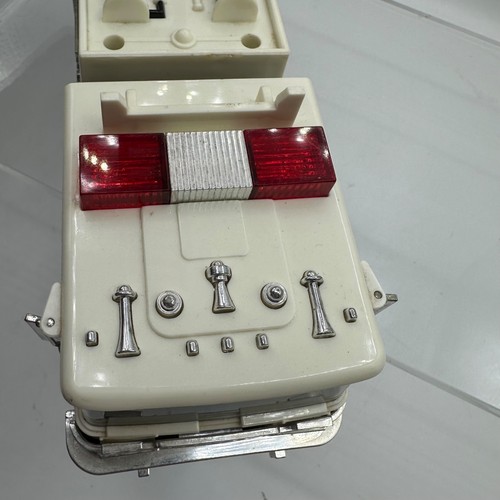 Hess Toy Truck 1989 Vehicle Fire Truck Ladder Siren Toy Push Coin Piggy Bank - Picture 10 of 19