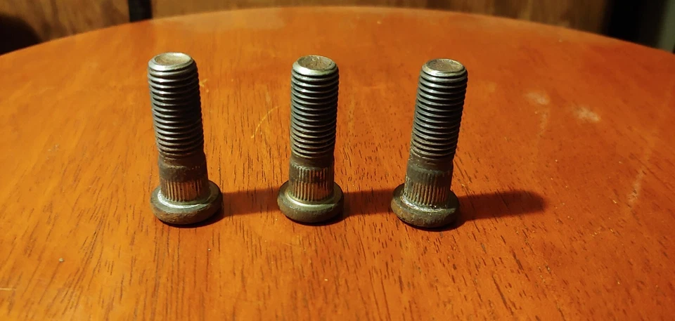 94 95 96 97 98 99 00 01 Acura Integra Taco de rueda trasero delantero **1 taco ** Foto 4 de 4