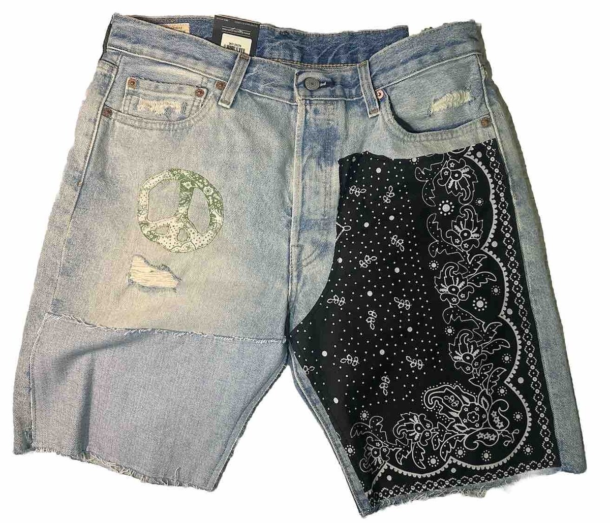 Levi’s 501 Original Patchwork Shorts Denim Jeans Bandana Peace Sign Size 30  NWT