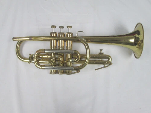 Corneta York National vintage con estuche y boquilla Vincent Bach 7C Foto 2 de 4