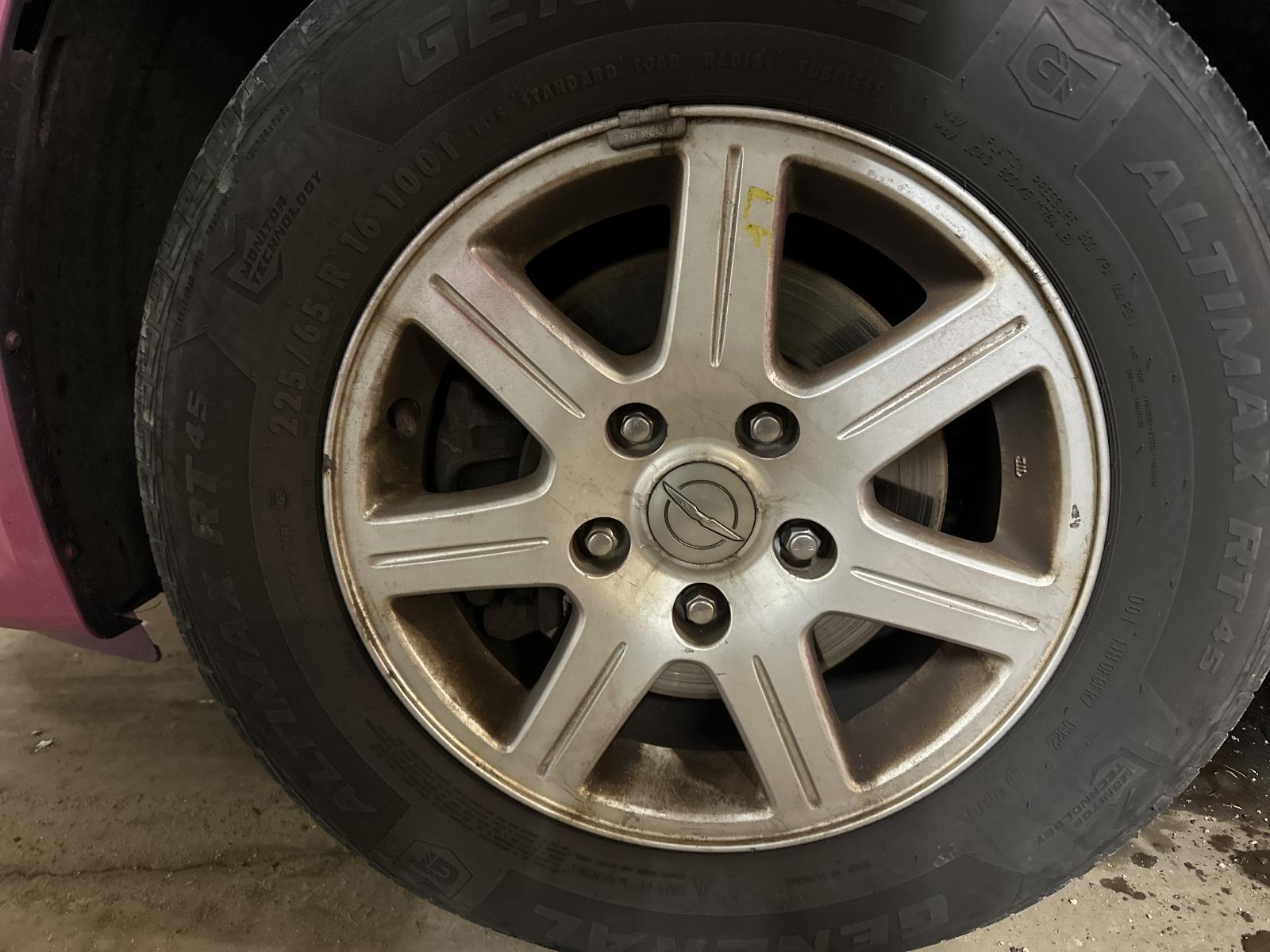 2013 Chrysler Town & Country 16x6.5 Aluminum 7-Spoke Painted Used Wheel