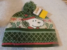 Peanuts Snoopy Holiday Christmas Beanie With Pom Pom On Top New With Tag