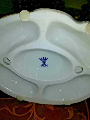 AFFASCINANTE SCULTURA IN PORCELLANA CAPODIMONTE"GLI AMORI DI MAMMA" H CM 23X22 - Foto 4 di 4