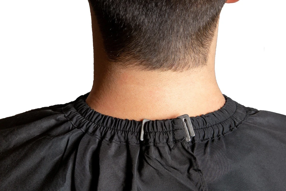 Friseurumhang Haarschneideumhang mit Hakenverschluss wasserabweisend 146x126cm - Bild 2 von 4