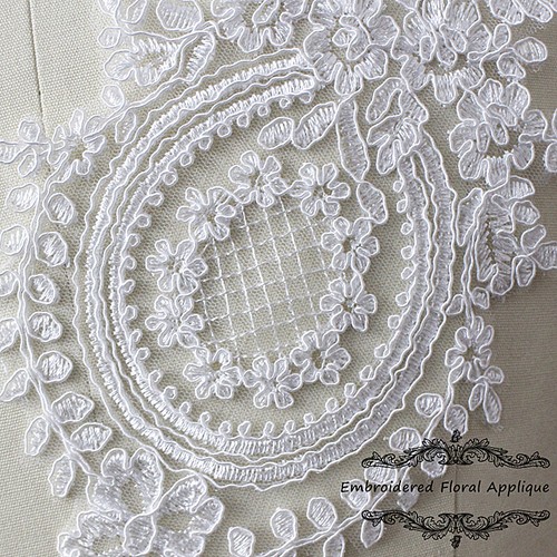 DIY Embroidered Floral Applique Lace Patch Retro Trim Sewing Craft Wedding Dress - Picture 4 of 24
