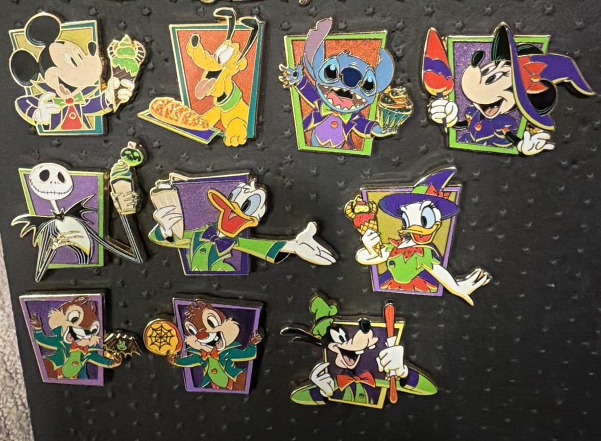 Disney WDW Mickey's Not So Scary Halloween Party MNSSHP Mystery Pin Set COMPLETE