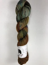 Black Elephant Hand Dyed Verigated Yarn Luxury Superwash Sock Merino Fingering