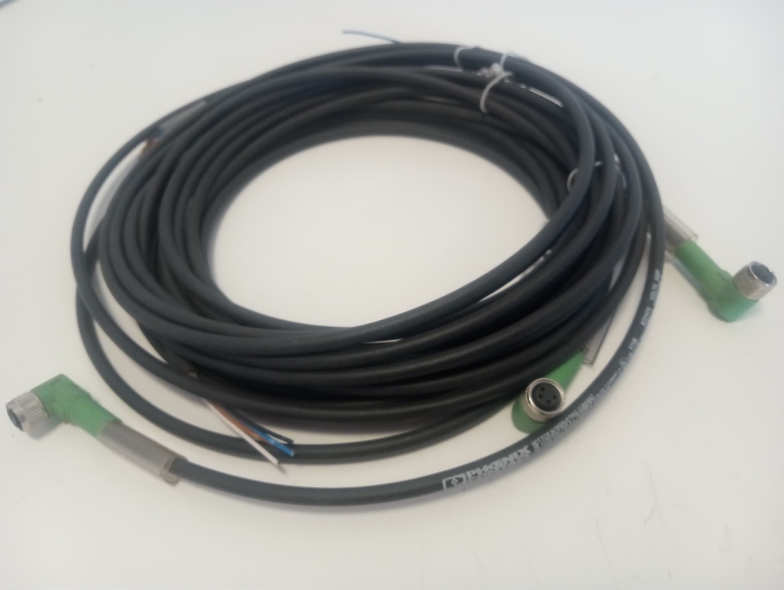 PHOENIX CONTACT 1681884 CBL 4POS PLUG RA TO WIRE 9.84' BLACK Plug, Right Angle