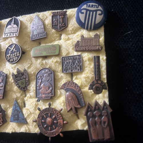 Vintage Estonia(Under USSR Occupation)badge Collection-Tallinn,Tartu,Saaremaa - Foto 4 di 10