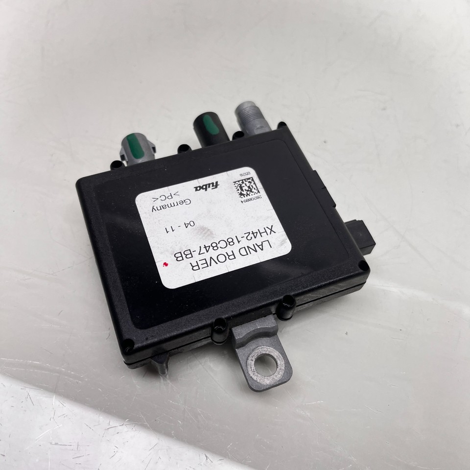 2010-2012 Land Rover Range Rover HSE L322 Radio Antenna Amplifier XH42 ...