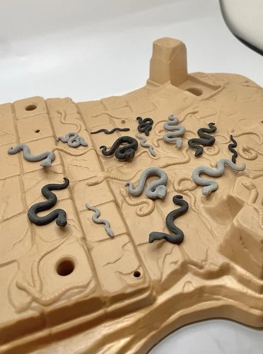 Indiana Jones vintage Well Of Souls Snake Set 14x 1982 REPRO Replacement Part