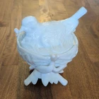 Westmoreland 1940s VTG Milk Glass Dove Robin Bird on Nest Covered Candy Nut Dish
