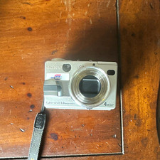 Sony Cyber-shot 5.0MP 4x Optical Zoom Compact Digital Camera Silver USB