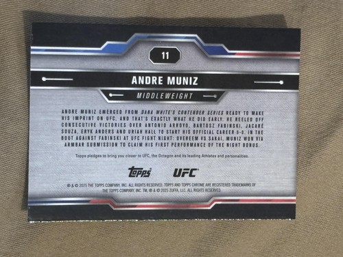2025 Topps Chrome UFC #11 Andre Muniz - Picture 2 of 2
