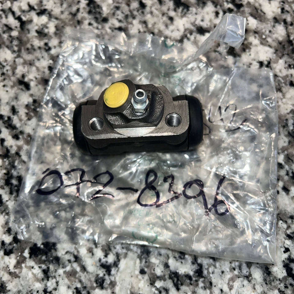 Cilindro de rueda de freno trasero izquierdo o derecho para camioneta Toyota 85-93 2,4 L 3,0 L Foto 2 de 4